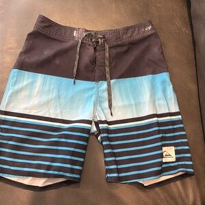 Boys Quiksilver Boardshorts Sz 24/8